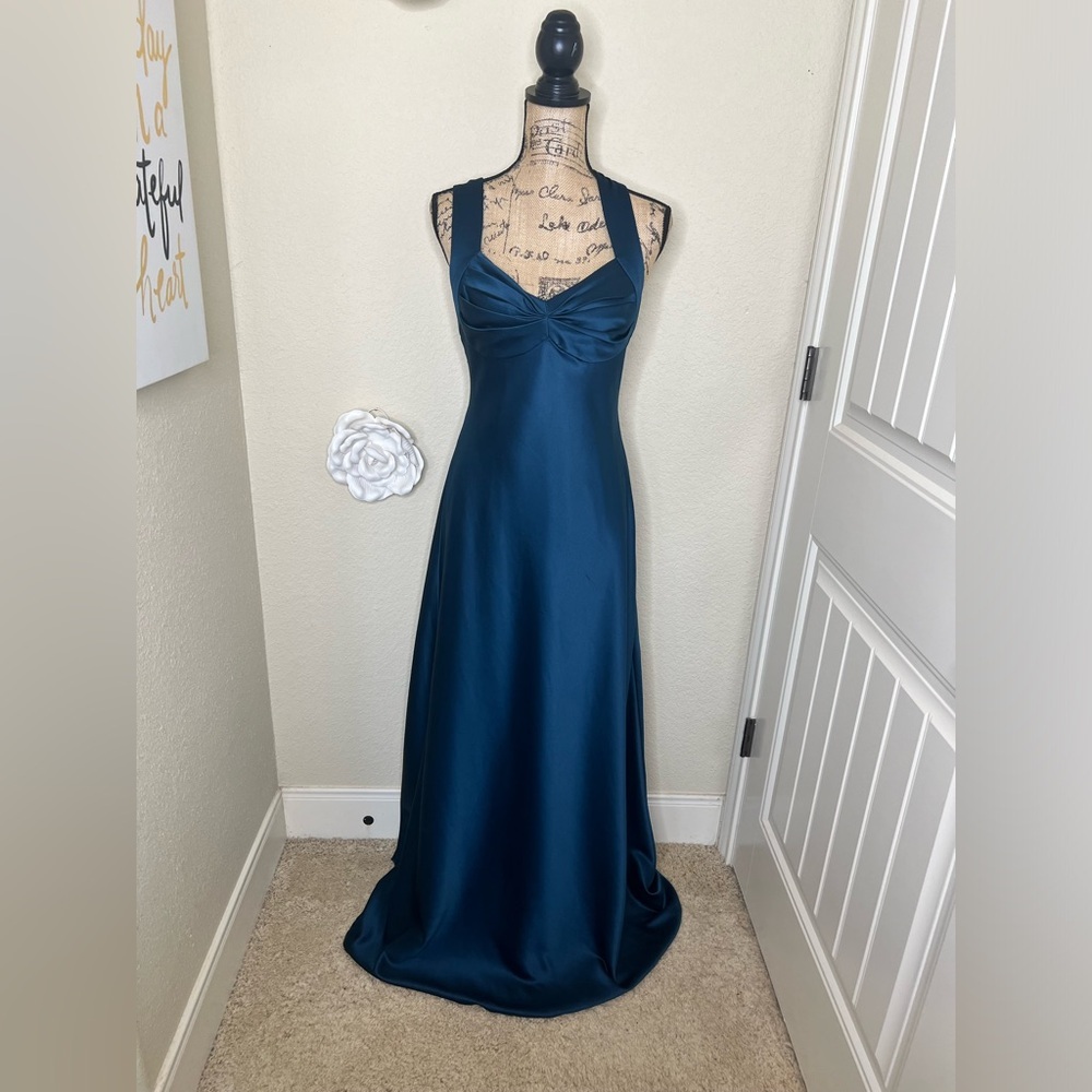 Calvin Klein Dark Ocean Blue/Green Satin Halter Formal Gown with Train Sz 10 - Picture 2 of 13